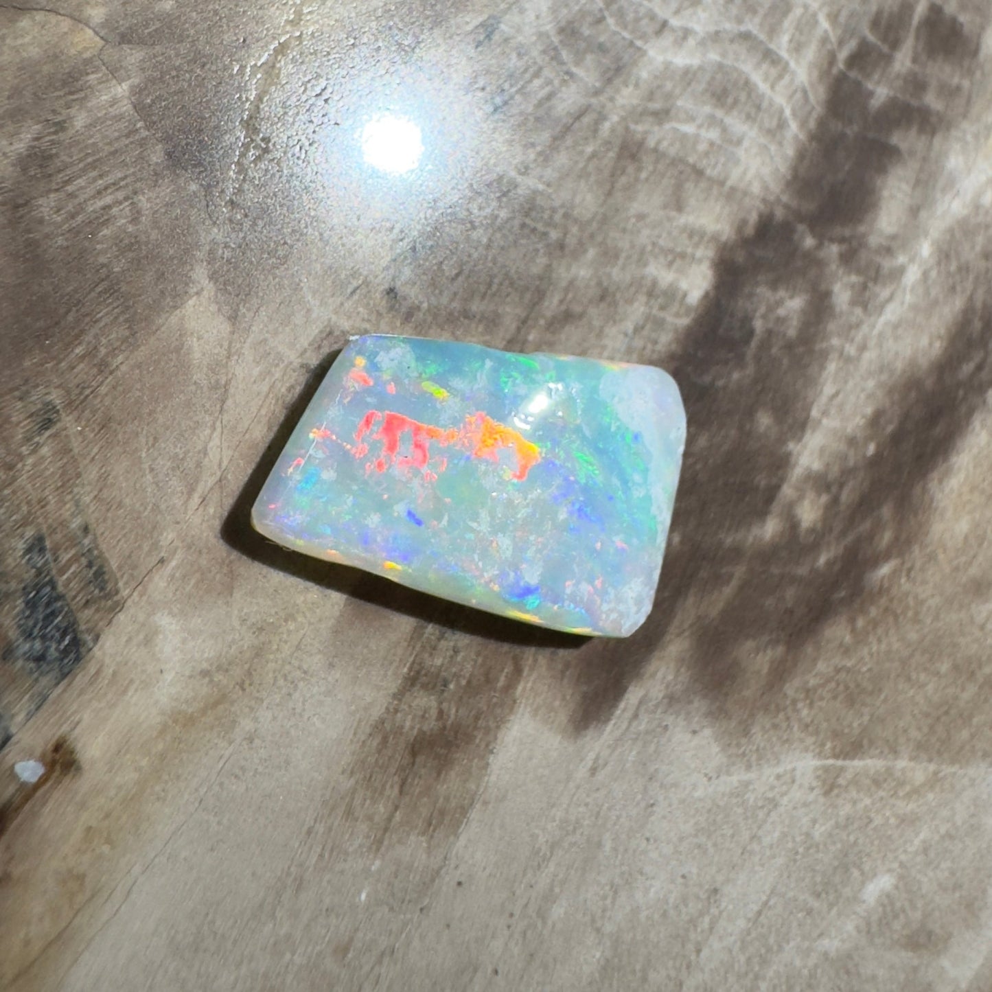 1.8ct Hand - Cut Solid Lightning Ridge Opal