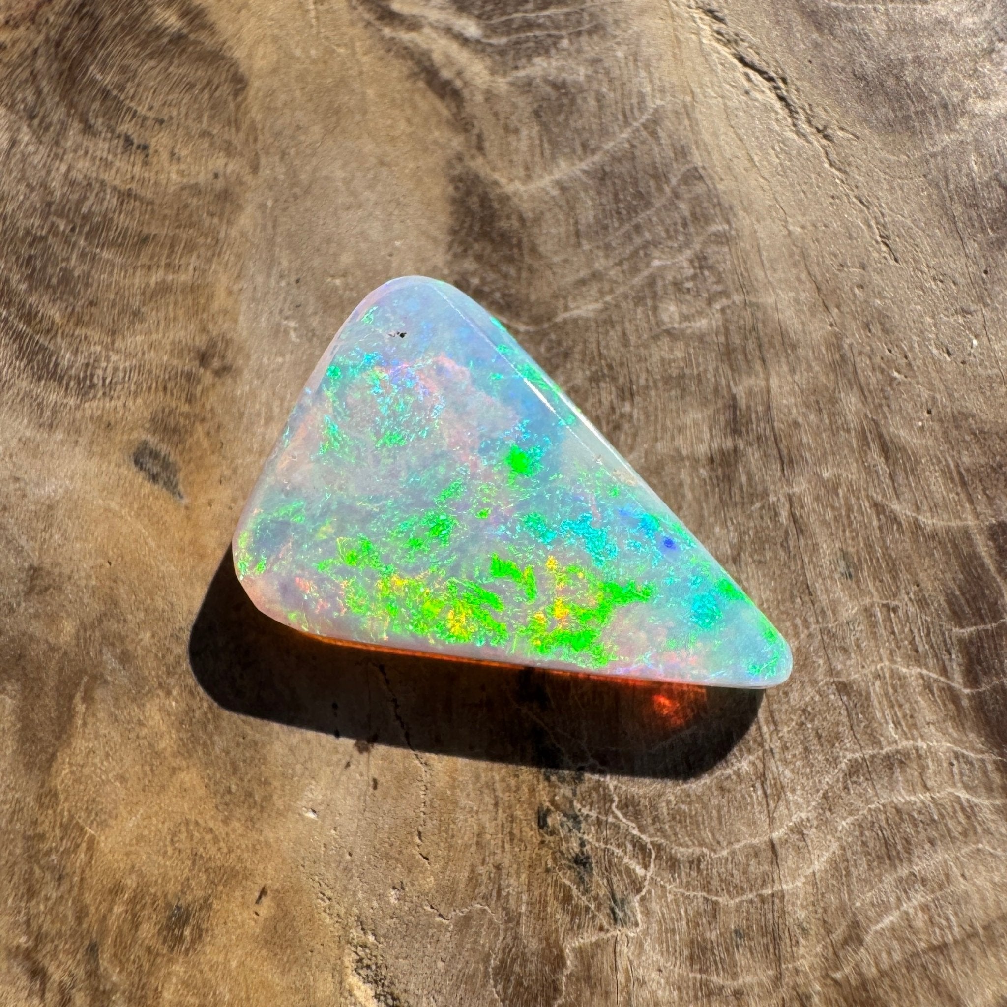 1.9ct Hand - cut Solid Coober Pedy Crystal Opal