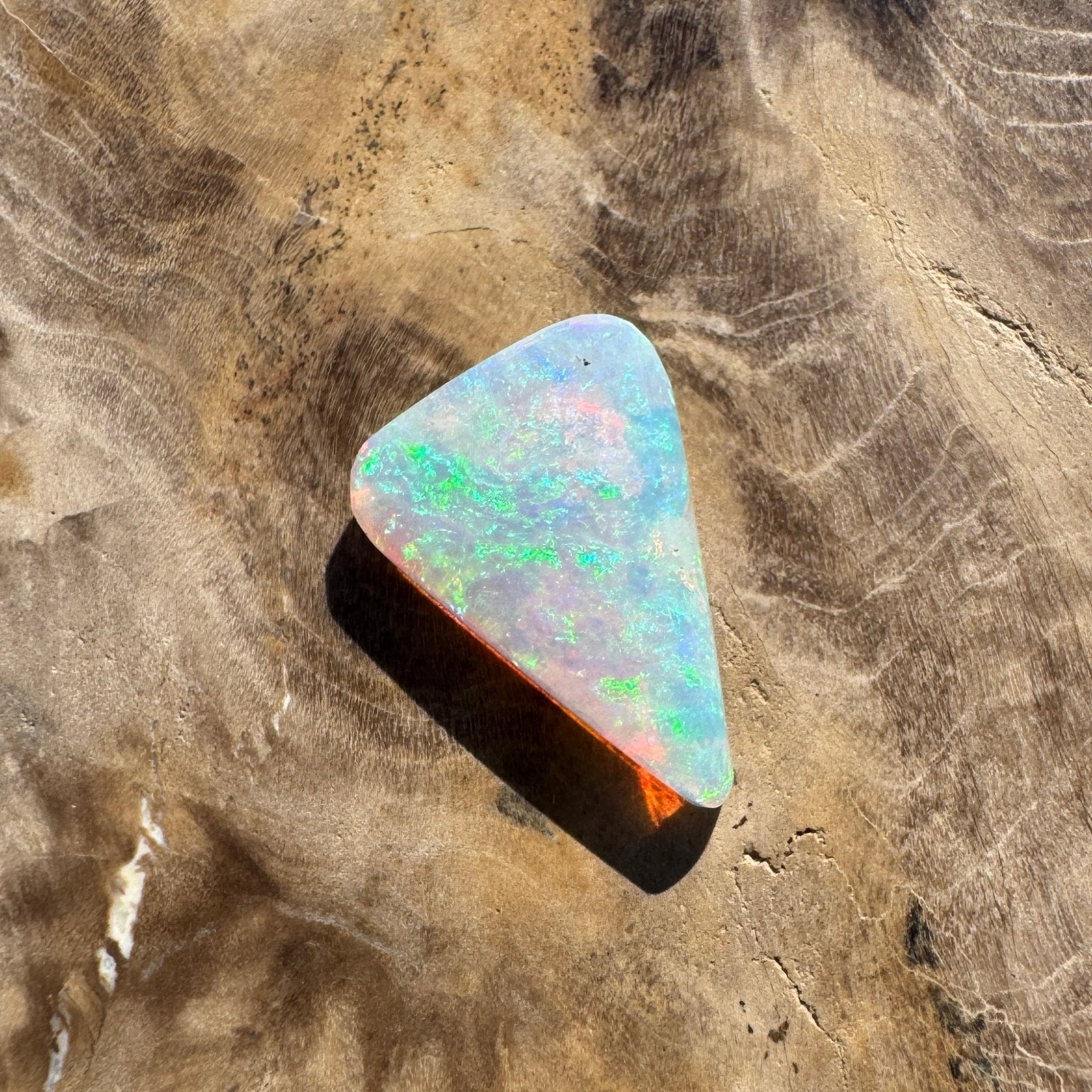 1.9ct Hand - cut Solid Coober Pedy Crystal Opal