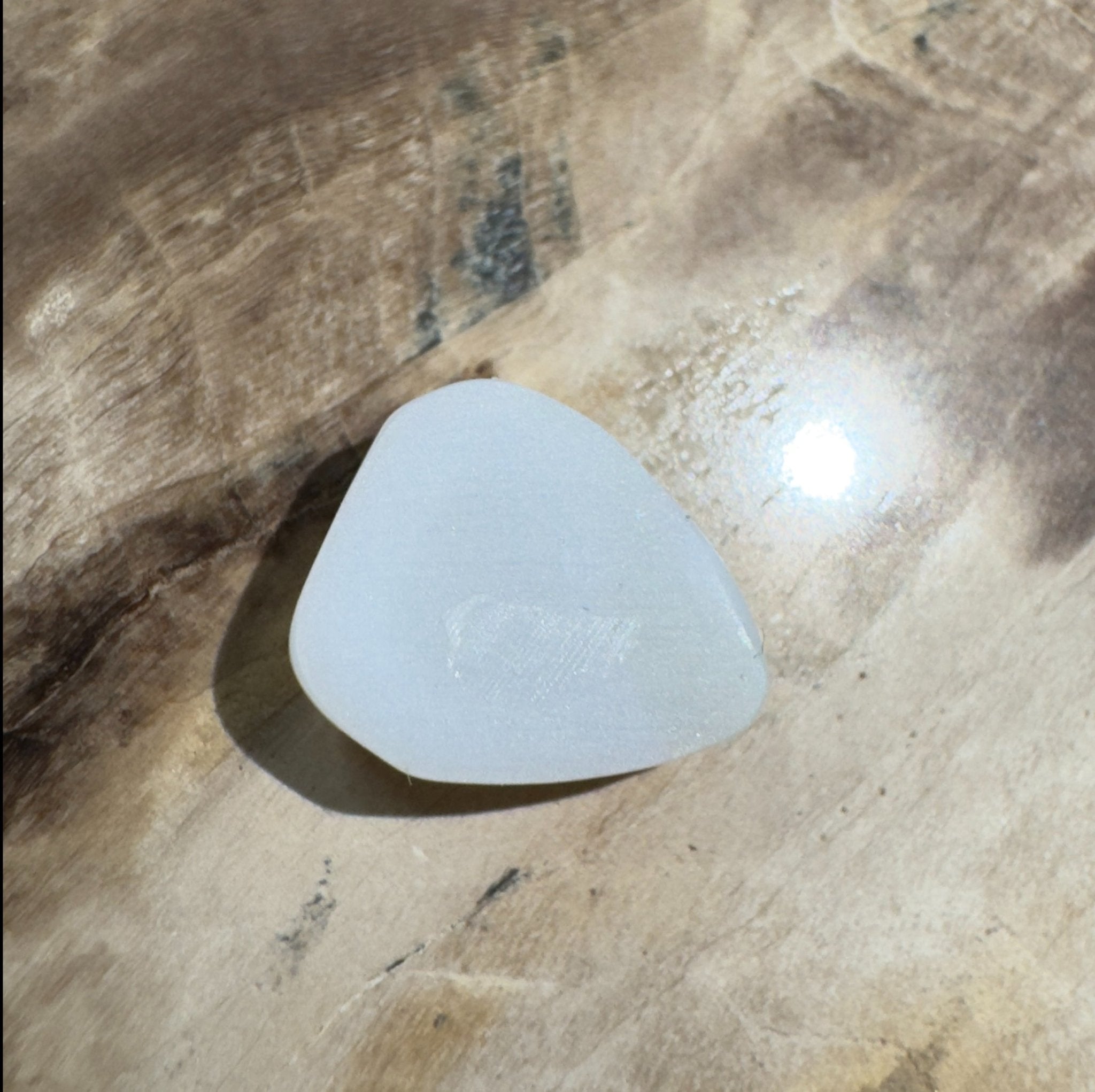 1.9ct Hand - Cut Solid Lightning Ridge Opal