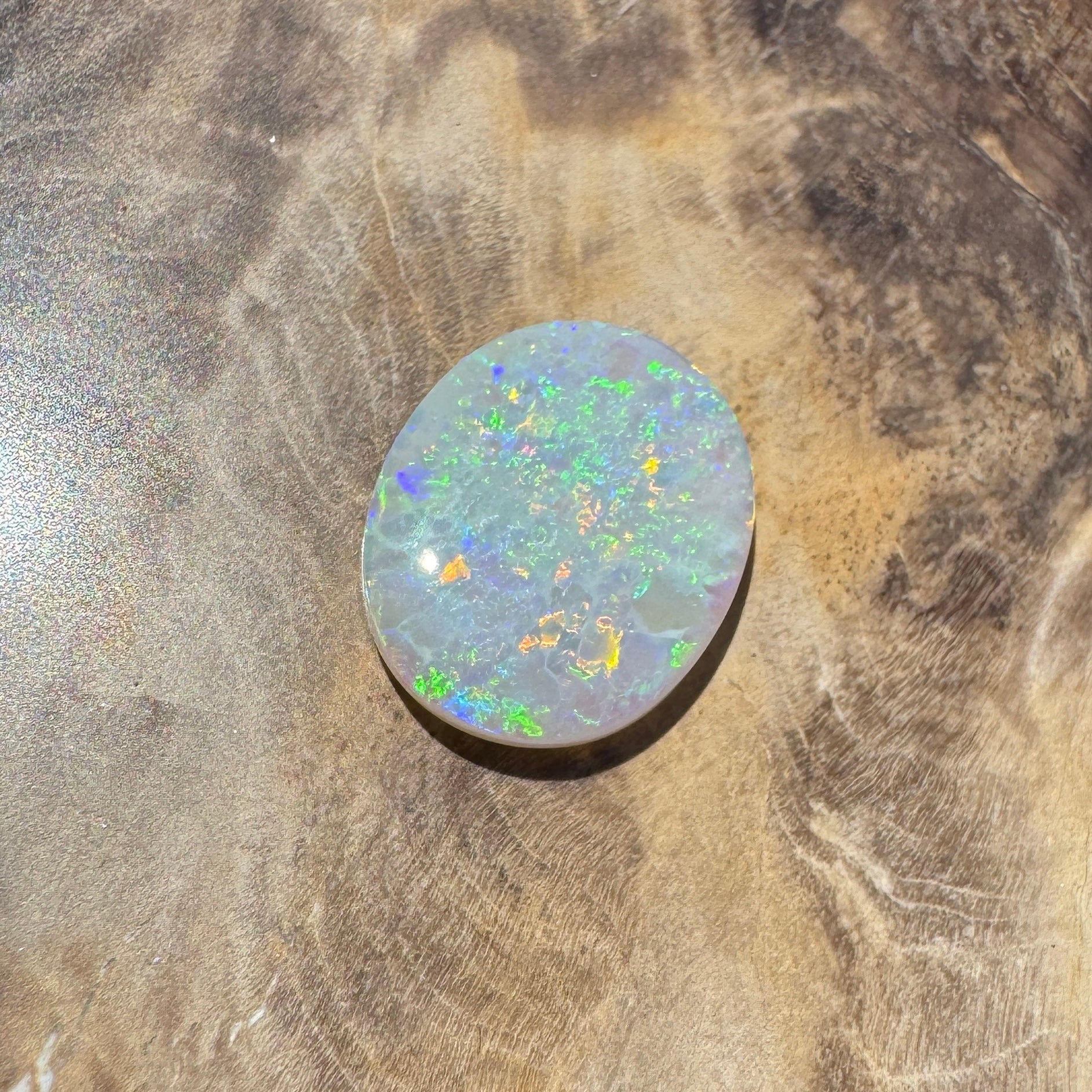 1.9ct Hand - cut Solid Lightning Ridge Opal