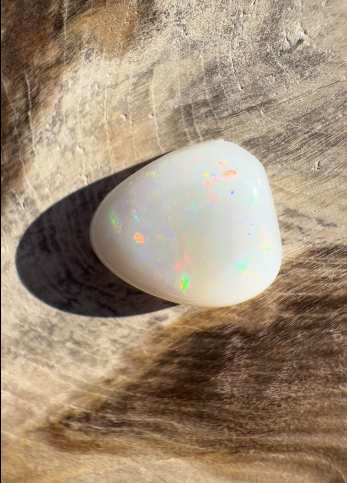 1.9ct Hand - Cut Solid Lightning Ridge Opal
