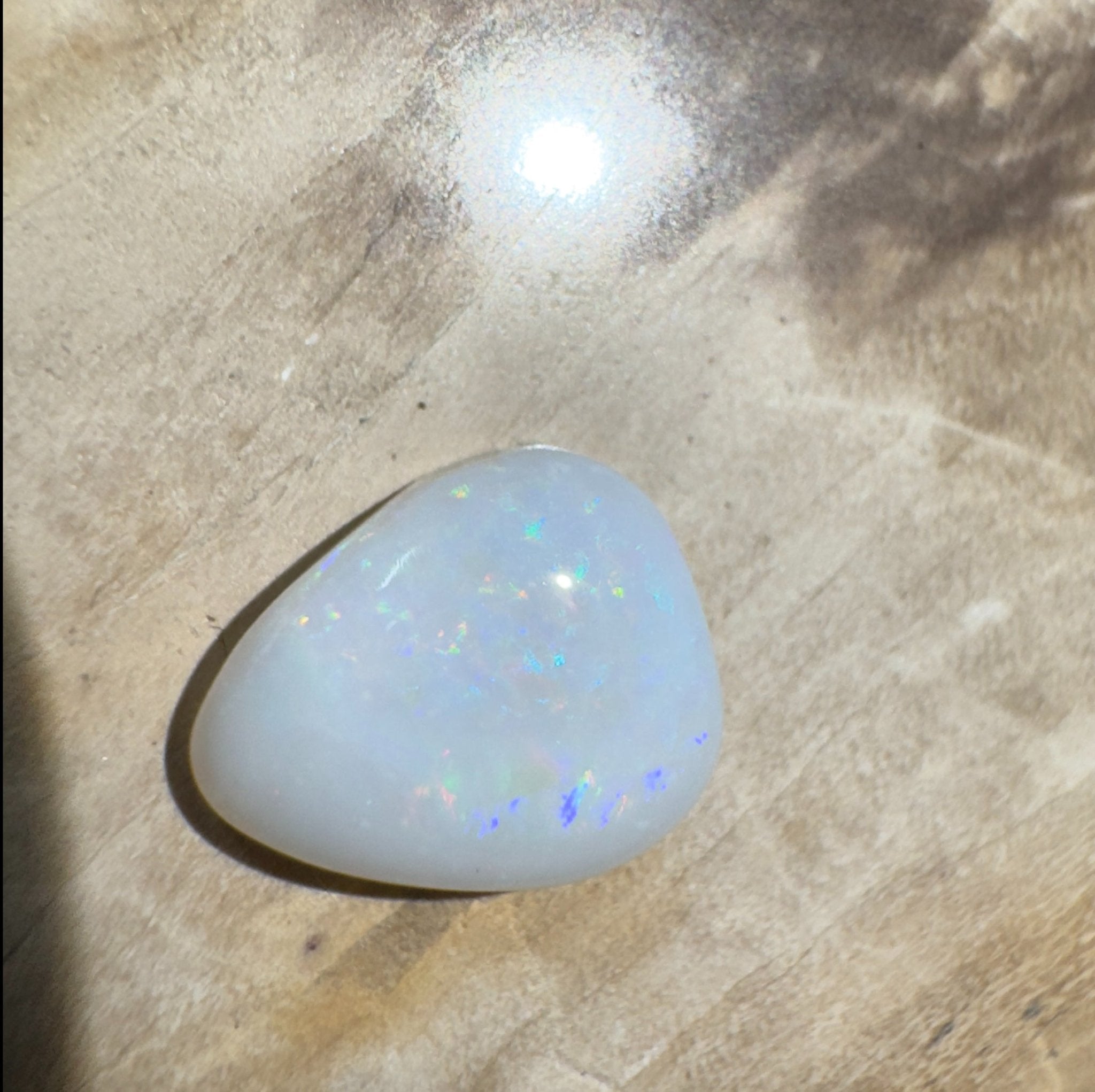 1.9ct Hand - Cut Solid Lightning Ridge Opal