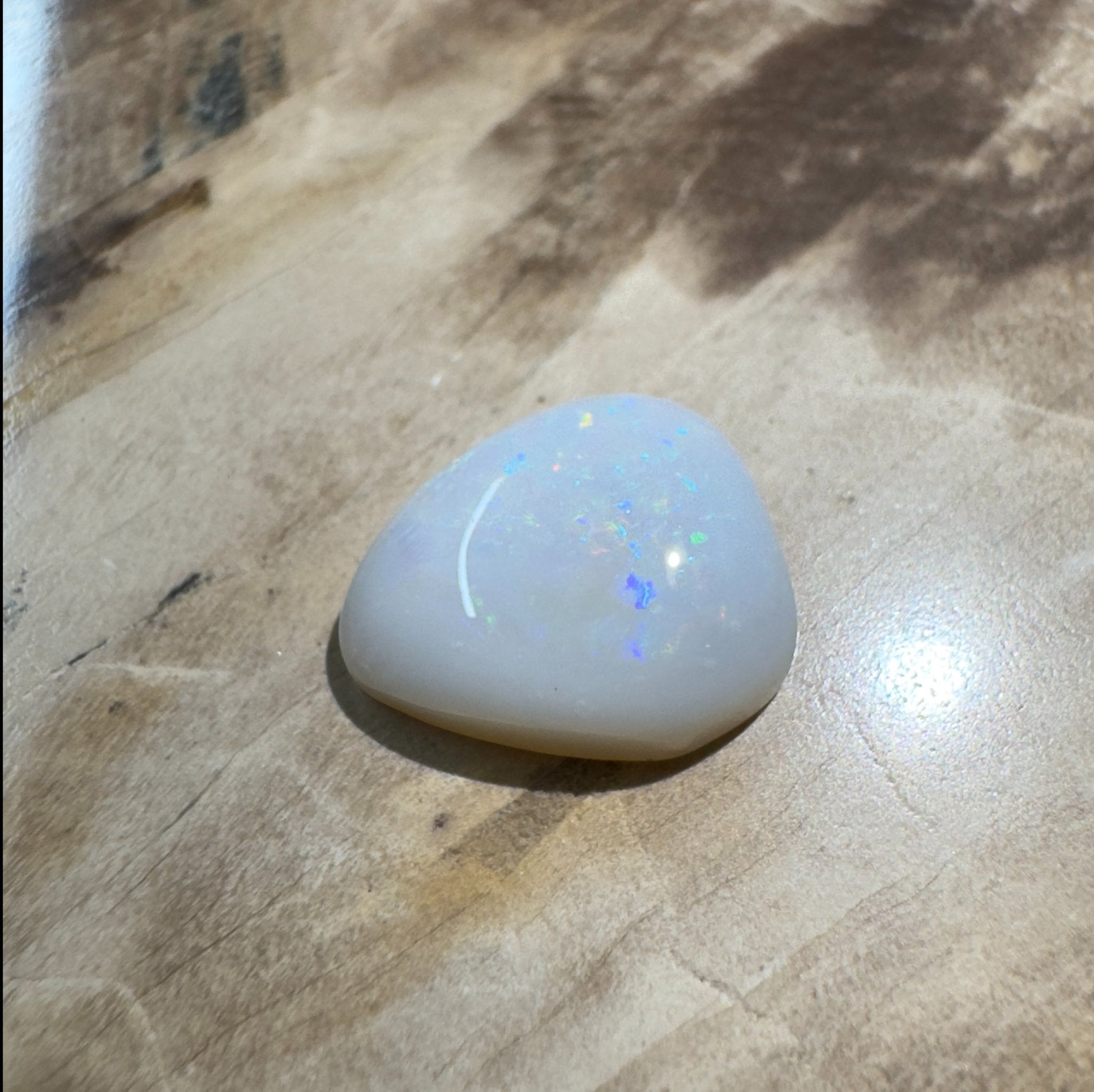 1.9ct Hand - Cut Solid Lightning Ridge Opal