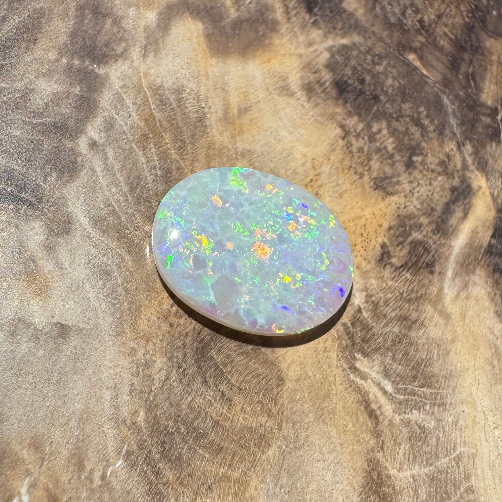 1.9ct Hand - cut Solid Lightning Ridge Opal