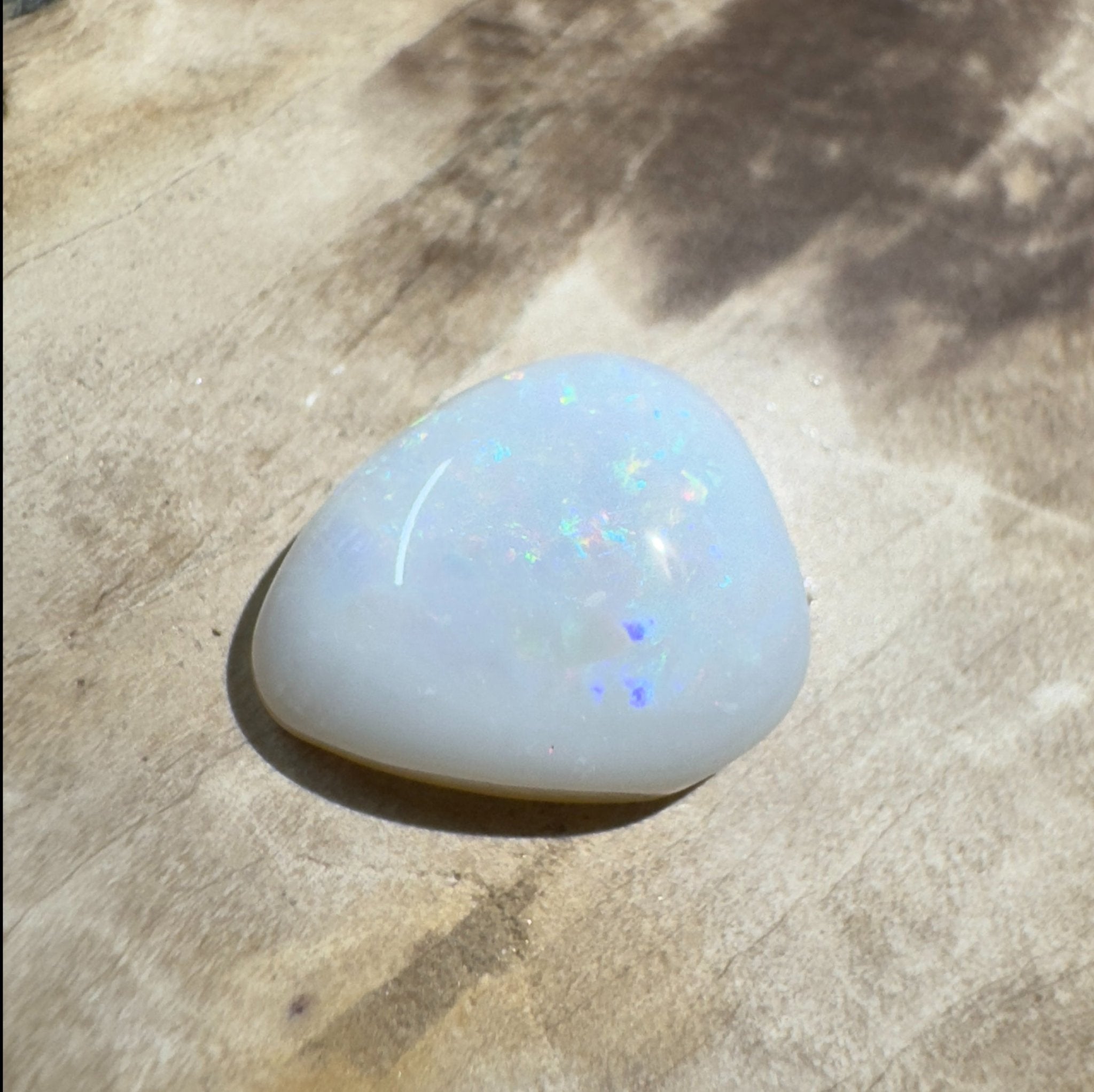 1.9ct Hand - Cut Solid Lightning Ridge Opal