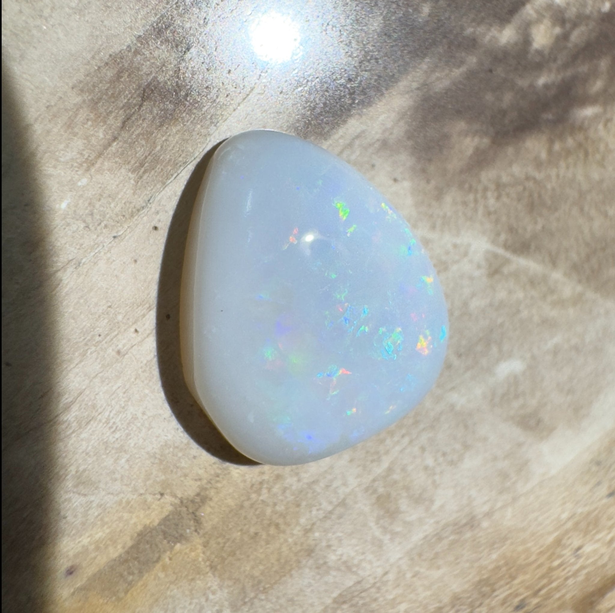 1.9ct Hand - Cut Solid Lightning Ridge Opal