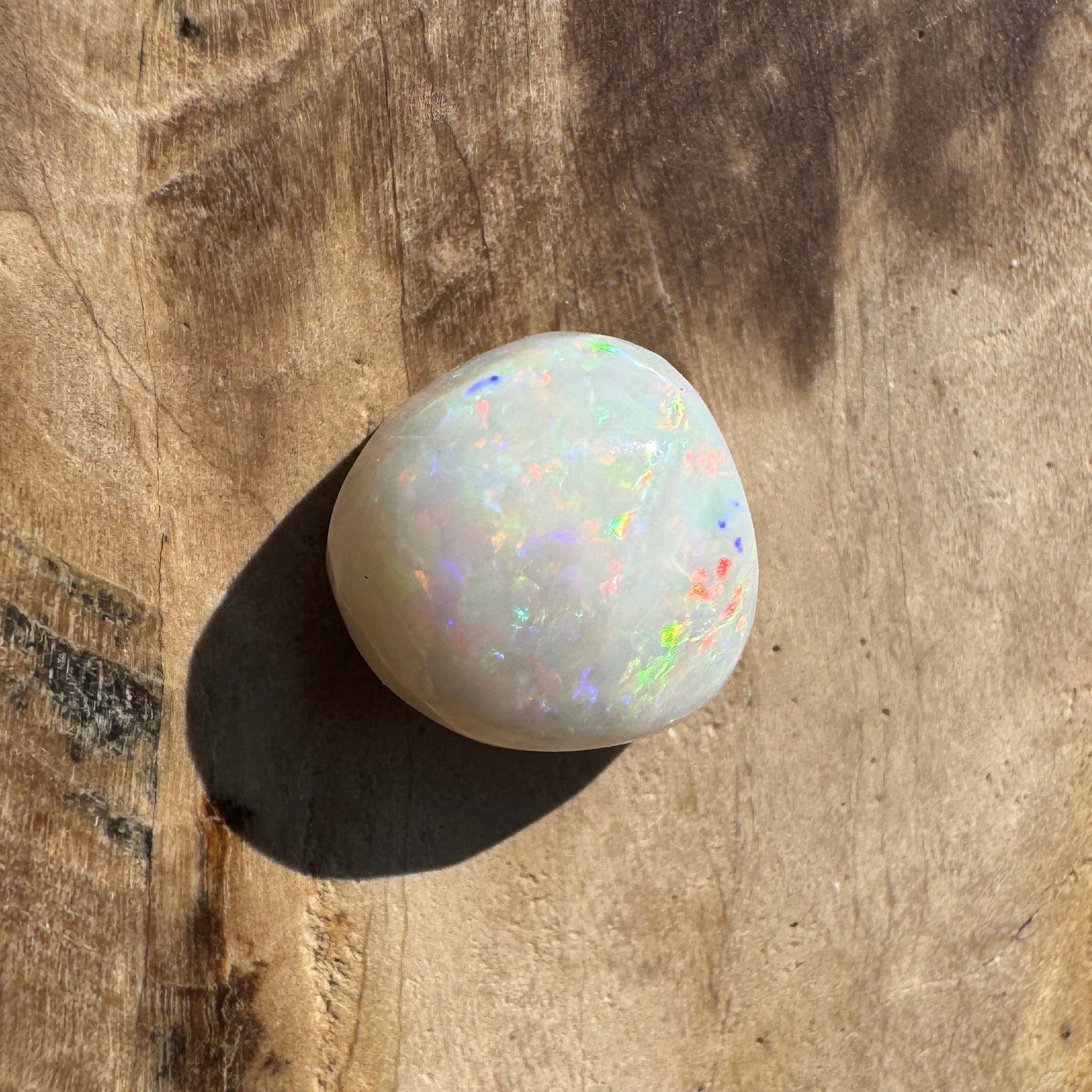 1.9ct Hand - cut Solid Lightning Ridge Opal
