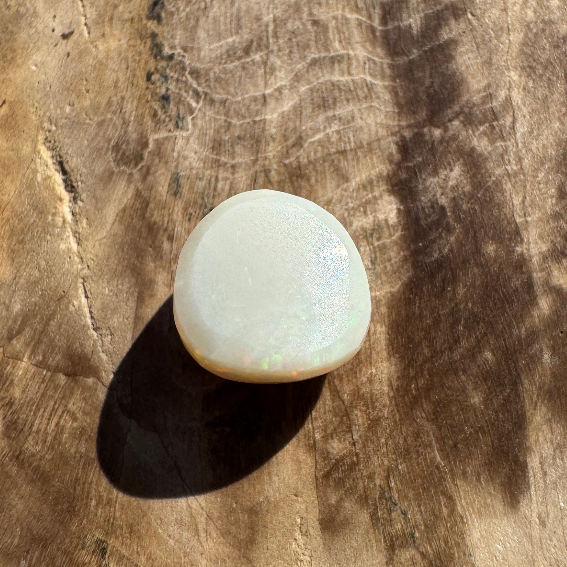 1.9ct Hand - cut Solid Lightning Ridge Opal