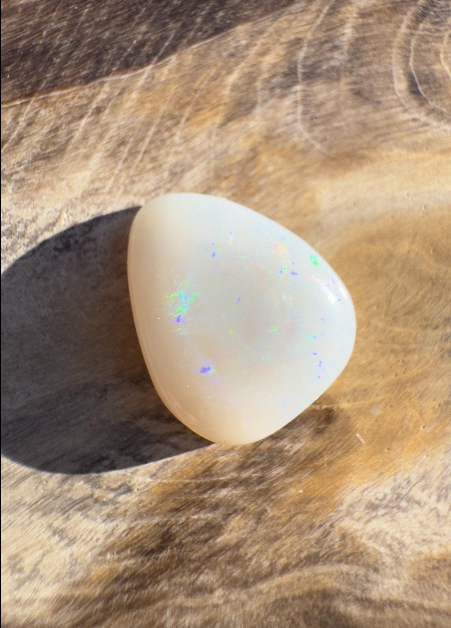 1.9ct Hand - Cut Solid Lightning Ridge Opal