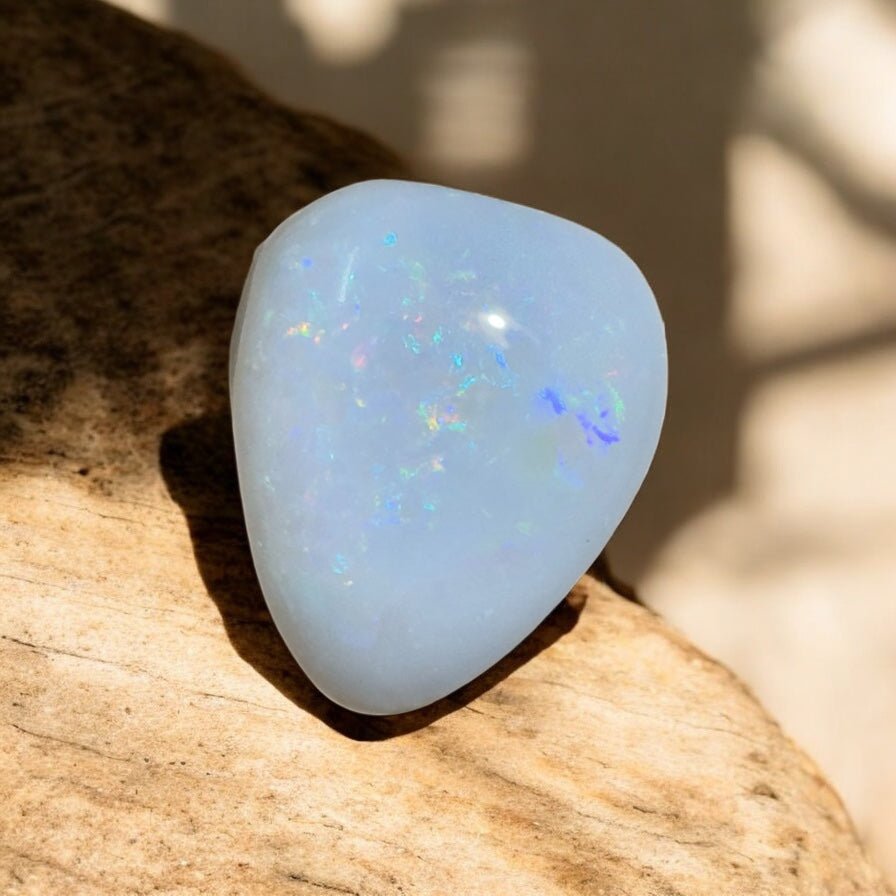 1.9ct Hand - Cut Solid Lightning Ridge Opal