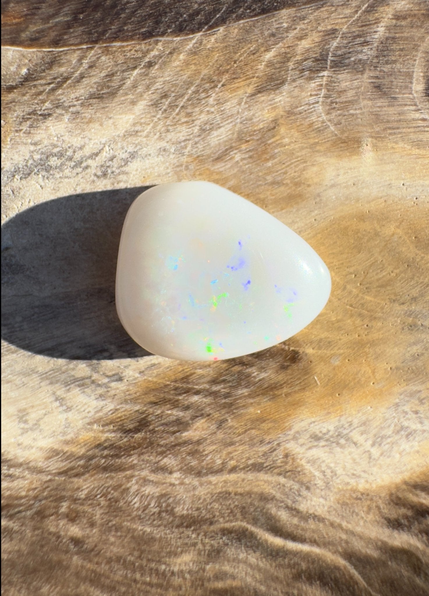 1.9ct Hand - Cut Solid Lightning Ridge Opal