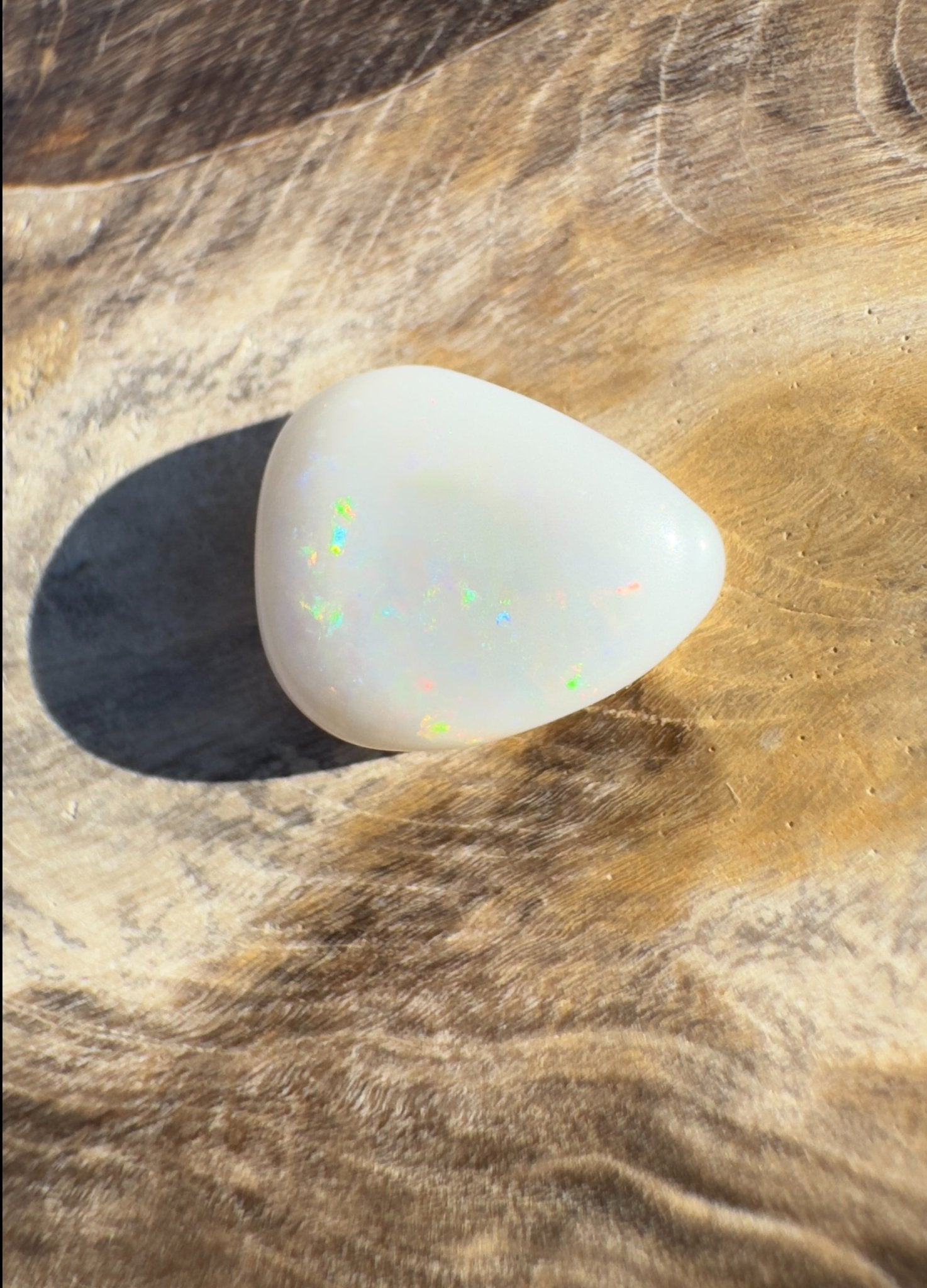 1.9ct Hand - Cut Solid Lightning Ridge Opal