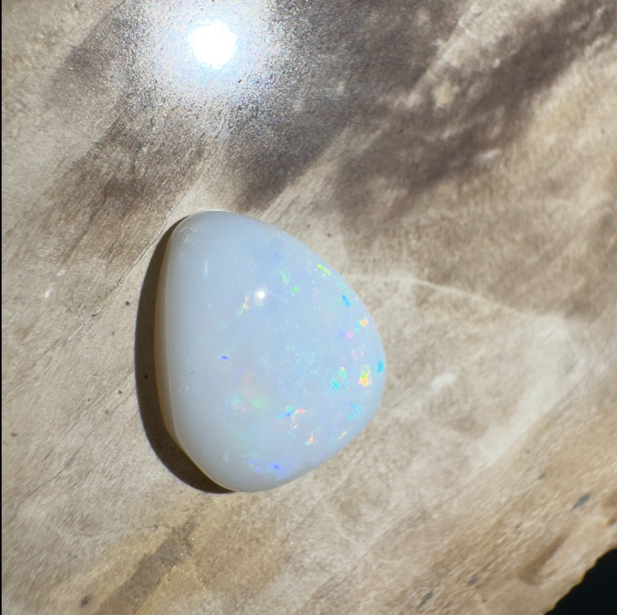 1.9ct Hand - Cut Solid Lightning Ridge Opal