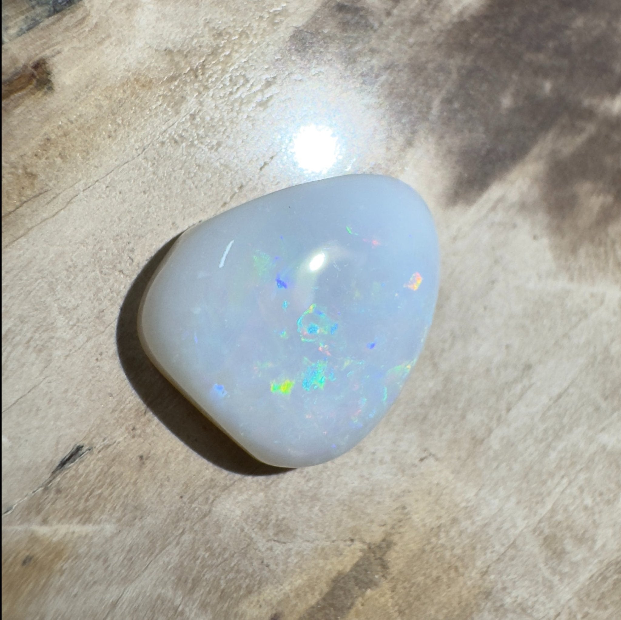 1.9ct Hand - Cut Solid Lightning Ridge Opal