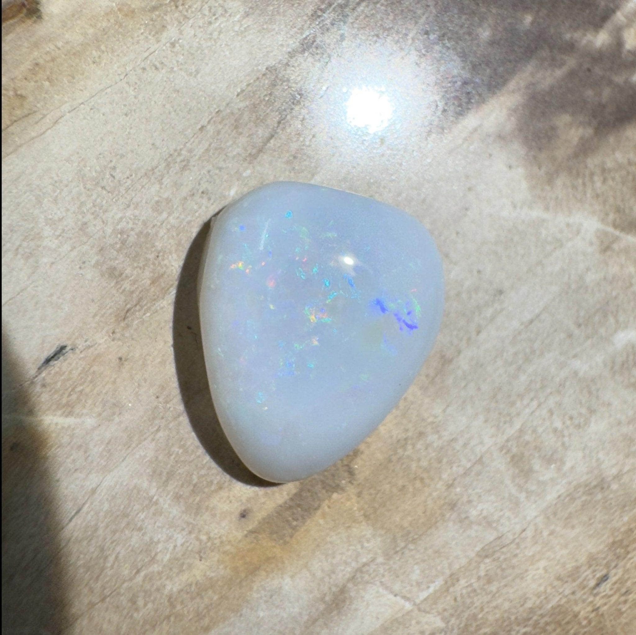 1.9ct Hand - Cut Solid Lightning Ridge Opal