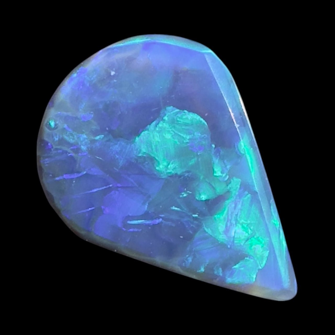 1.9ct Hand - cut Solid Lightning Ridge Semi Black Opal