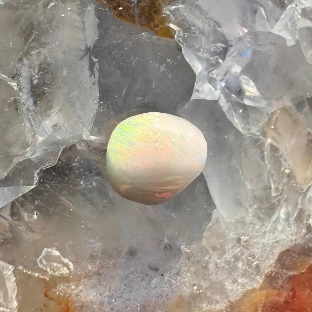 2 x Hand-cut Lightning Ridge Opals 2.5ct total weight