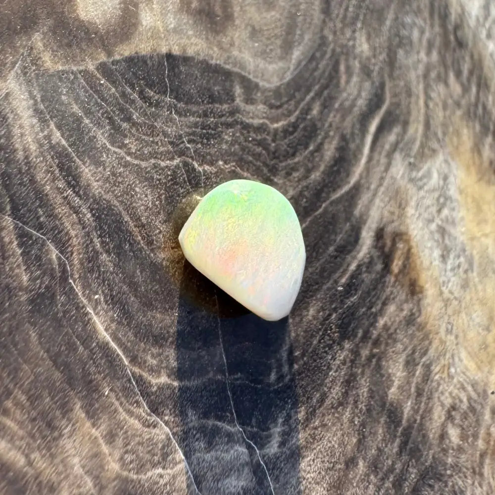 2 x Hand-cut Lightning Ridge Opals 2.5ct total weight
