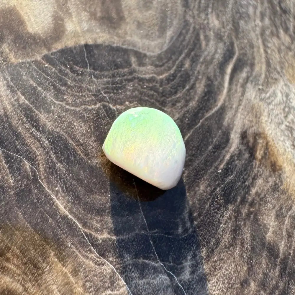 2 x Hand-cut Lightning Ridge Opals 2.5ct total weight