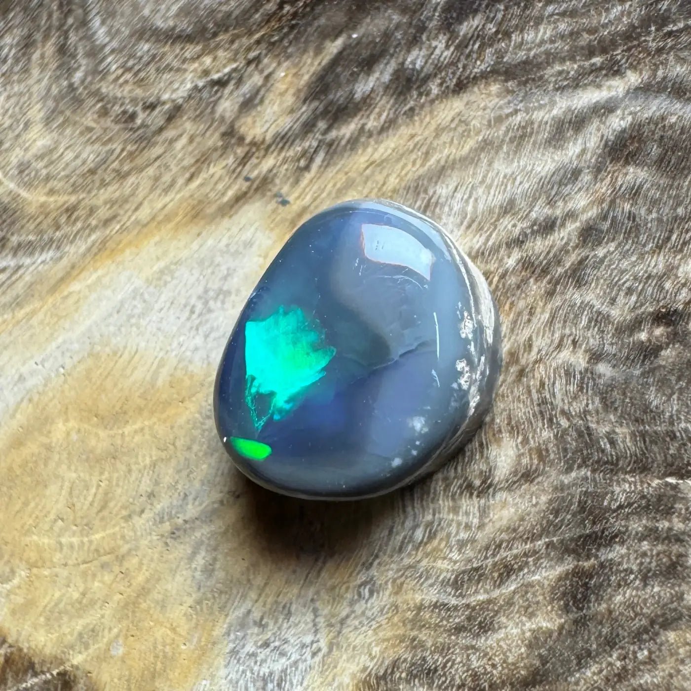 2.0ct Hand - Cut Solid Lightning Ridge Semi Black Opal
