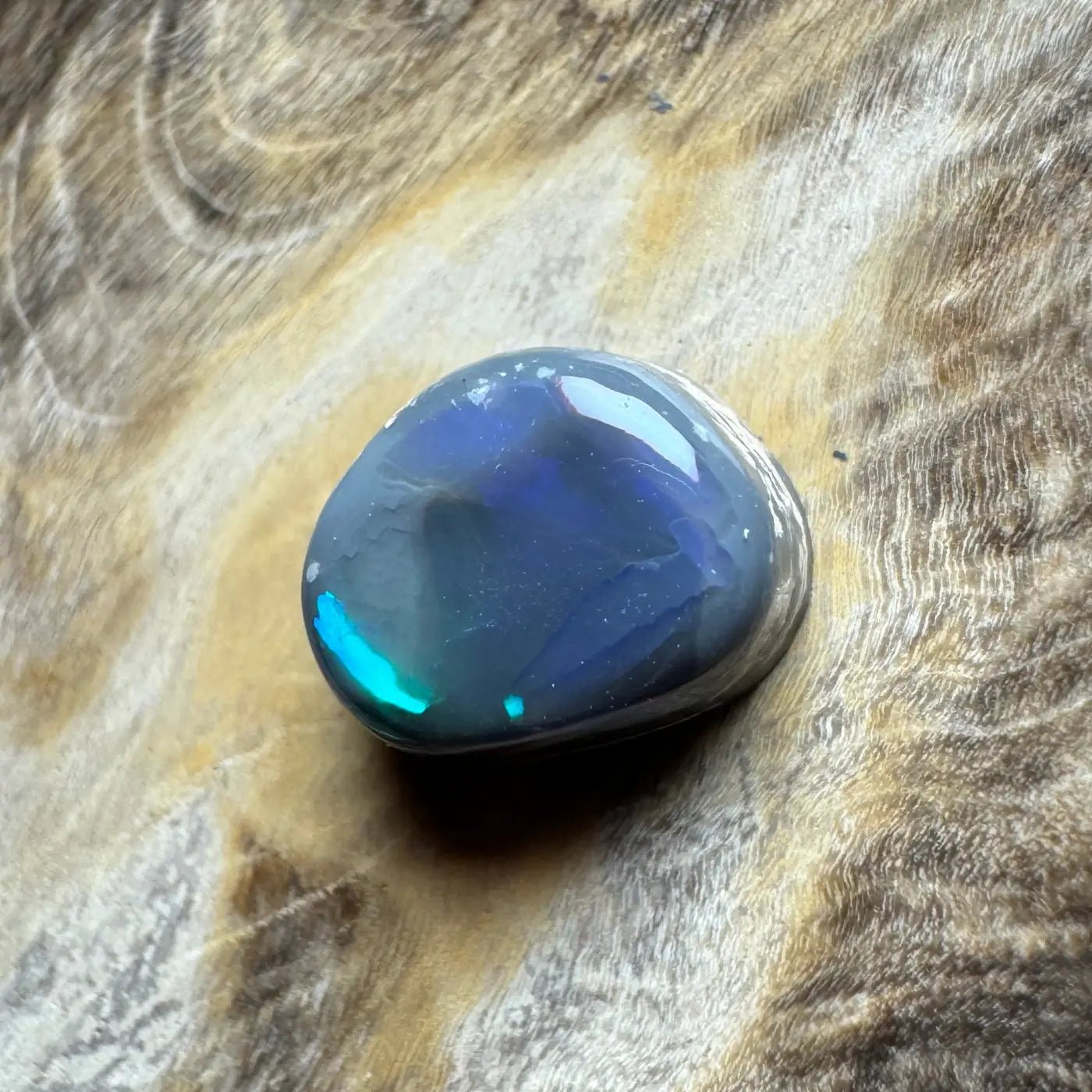 2.0ct Hand - Cut Solid Lightning Ridge Semi Black Opal