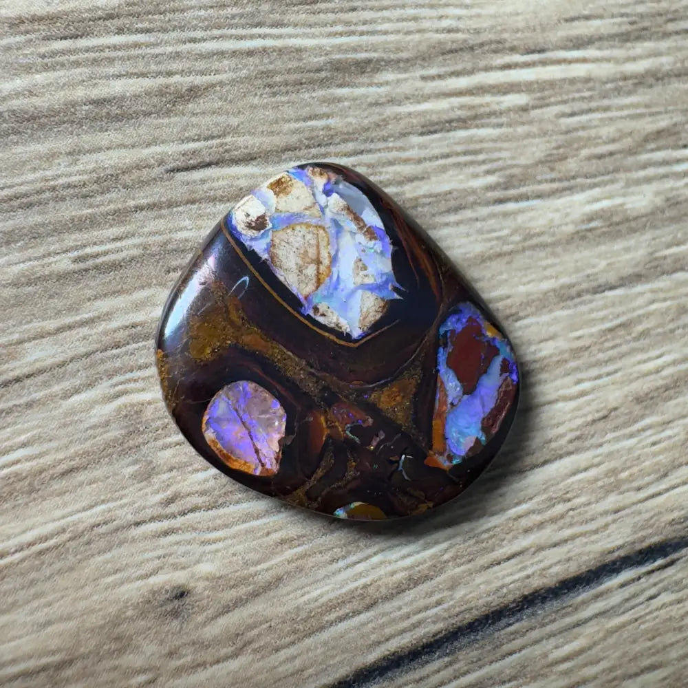 Polished Boulder Opal cabochon from Queensland in 21.9ct hand-cut opal jewel