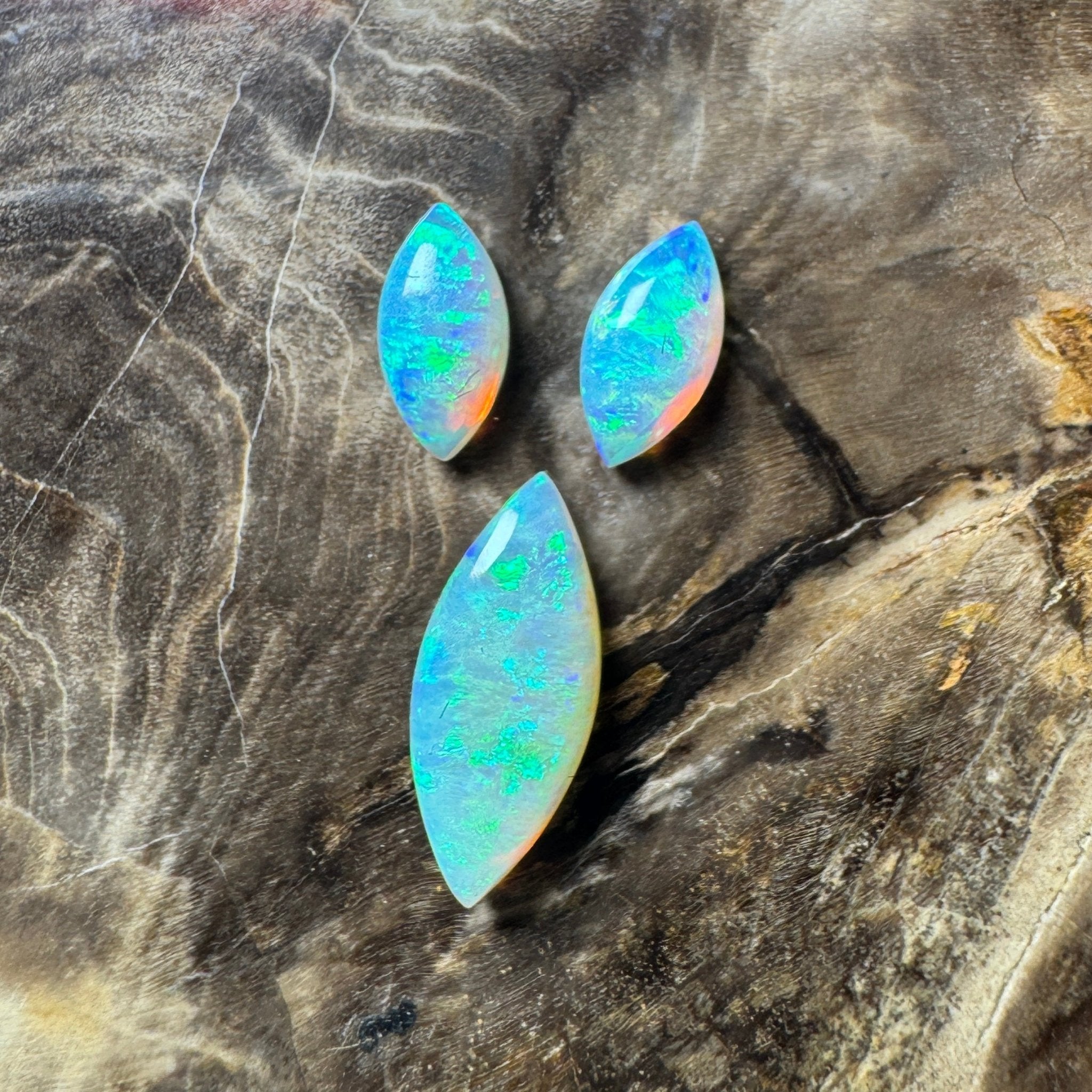 2.1ct Hand - cut Solid Coober Pedy Crystal Opal Parcel