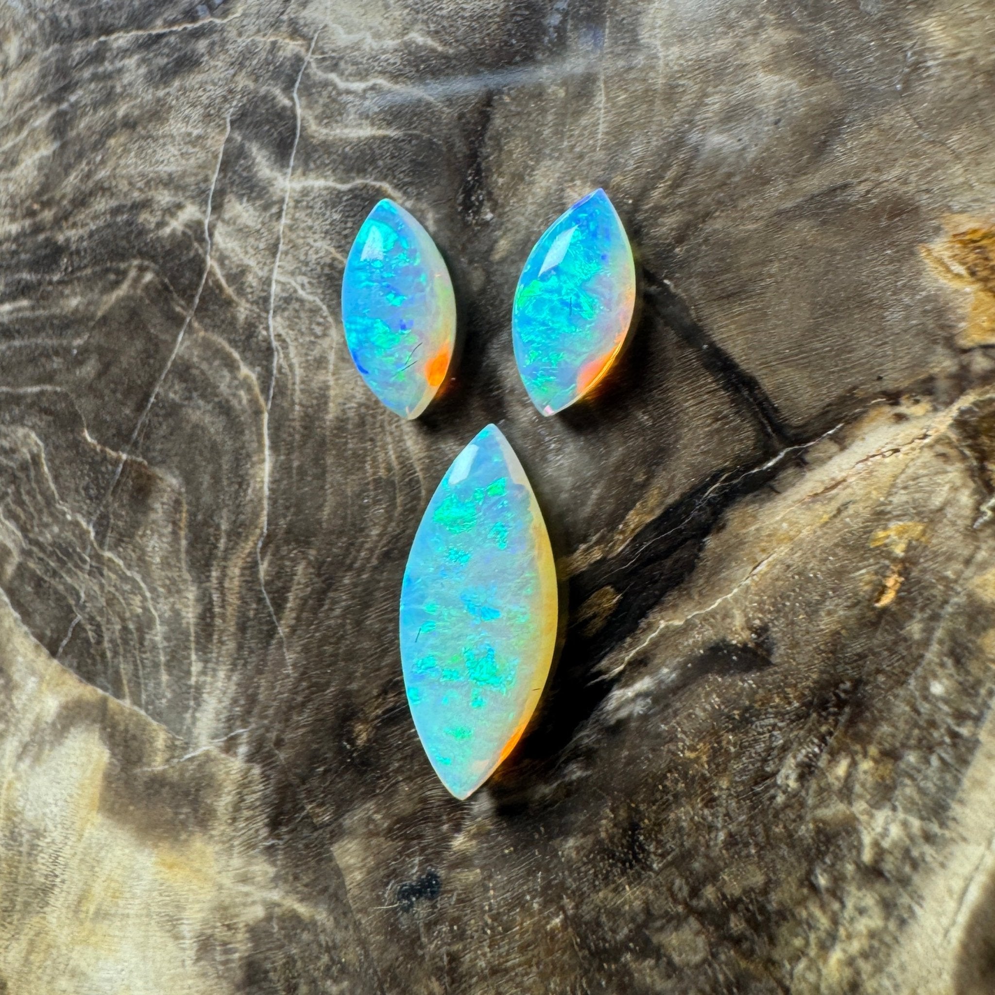 2.1ct Hand - cut Solid Coober Pedy Crystal Opal Parcel