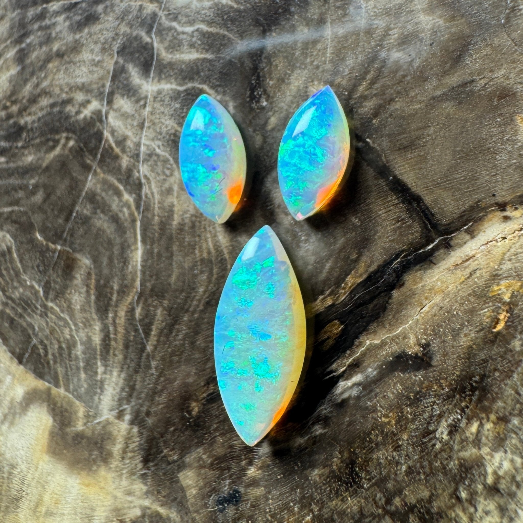 2.1ct Hand - cut Solid Coober Pedy Crystal Opal Parcel