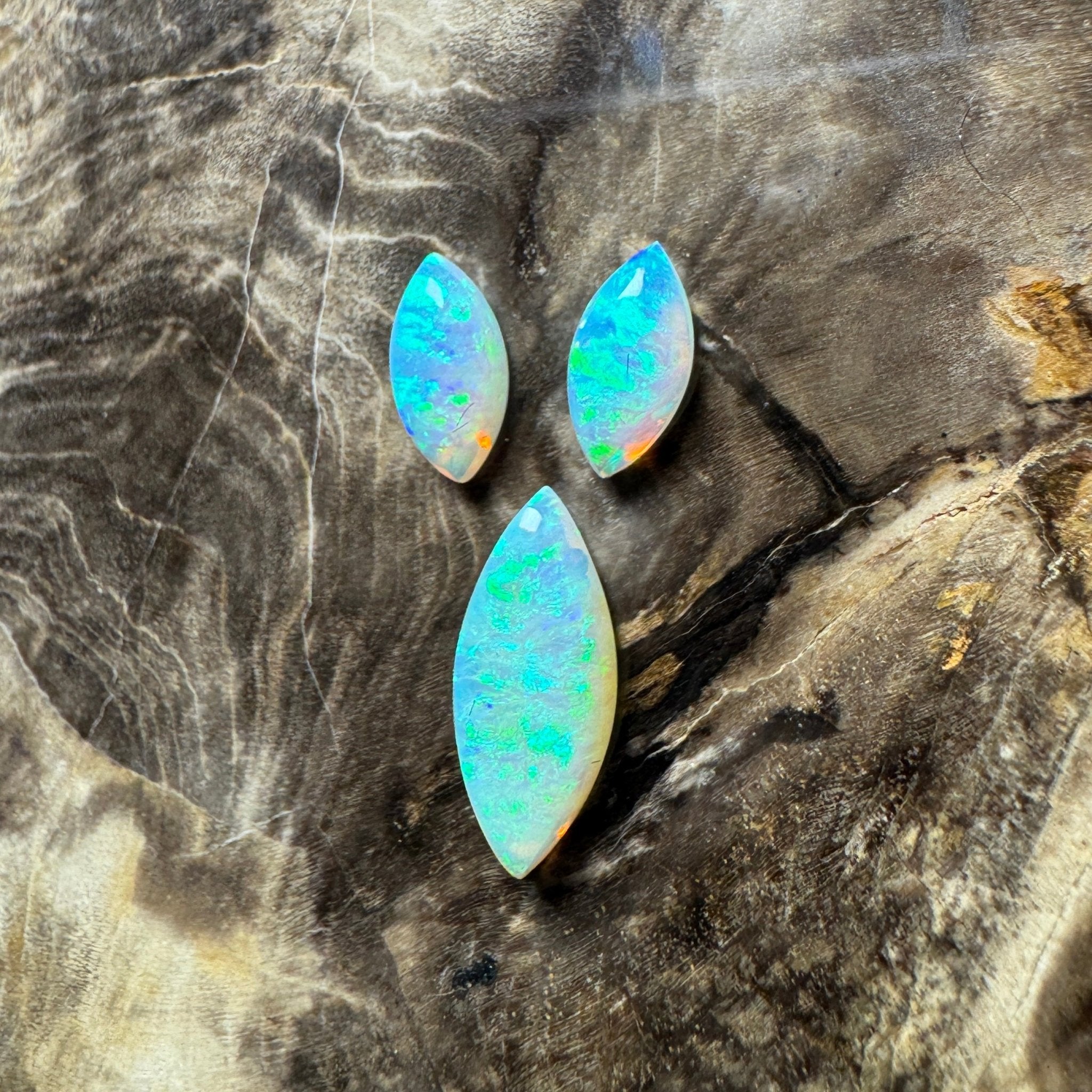 2.1ct Hand - cut Solid Coober Pedy Crystal Opal Parcel