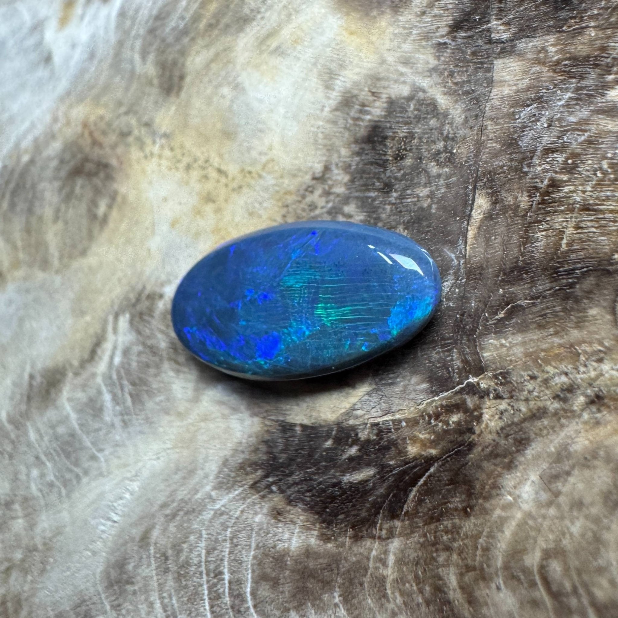 2.1ct Hand - cut Solid Lightning Ridge Black Opal