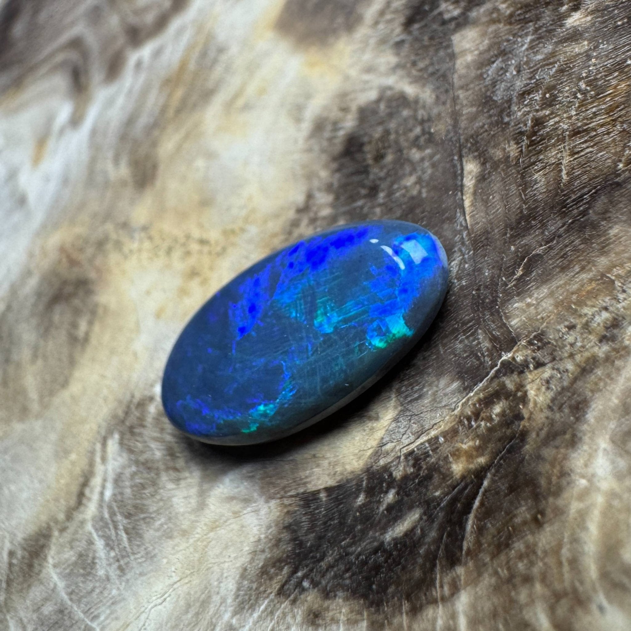 2.1ct Hand - cut Solid Lightning Ridge Black Opal