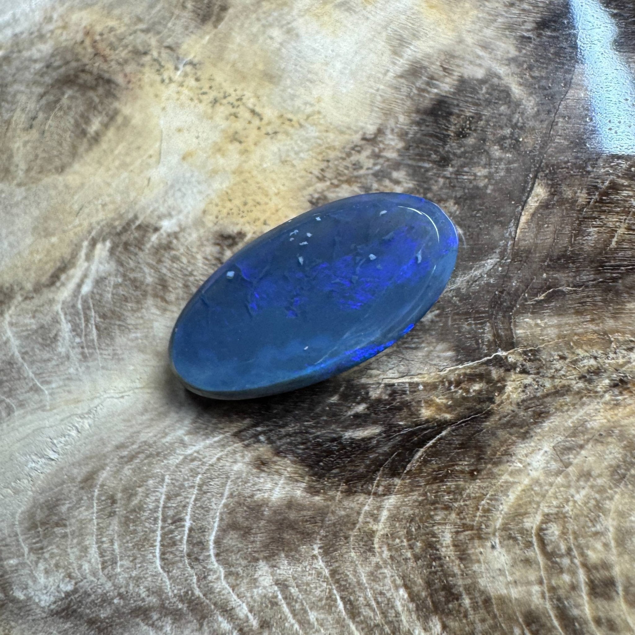 2.1ct Hand - cut Solid Lightning Ridge Black Opal