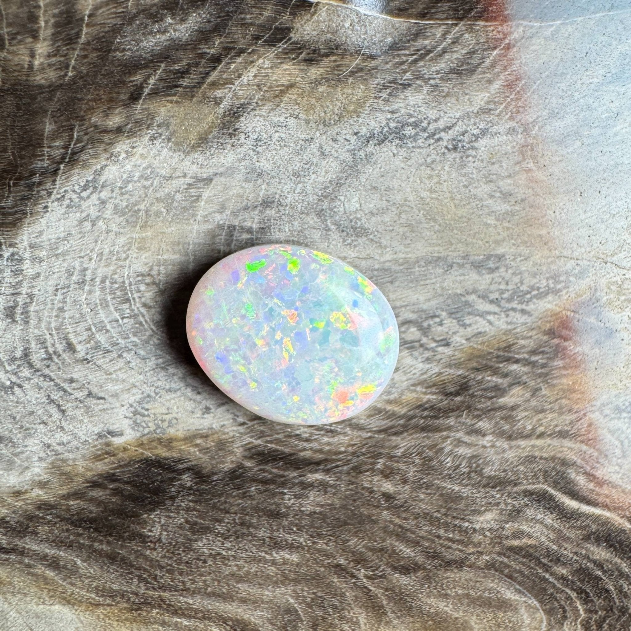 2.2ct Hand - cut Solid Coober Pedy Opal