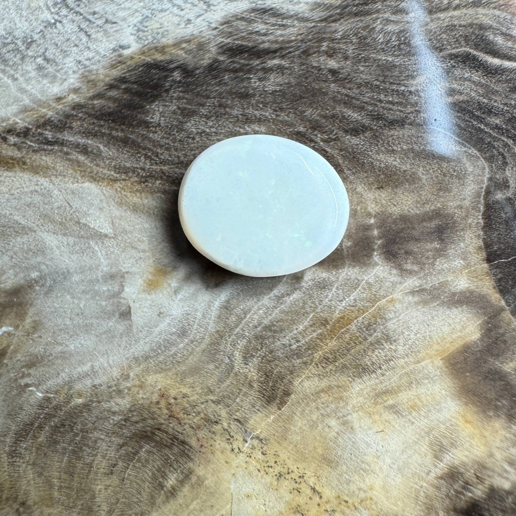 2.2ct Hand - cut Solid Coober Pedy Opal
