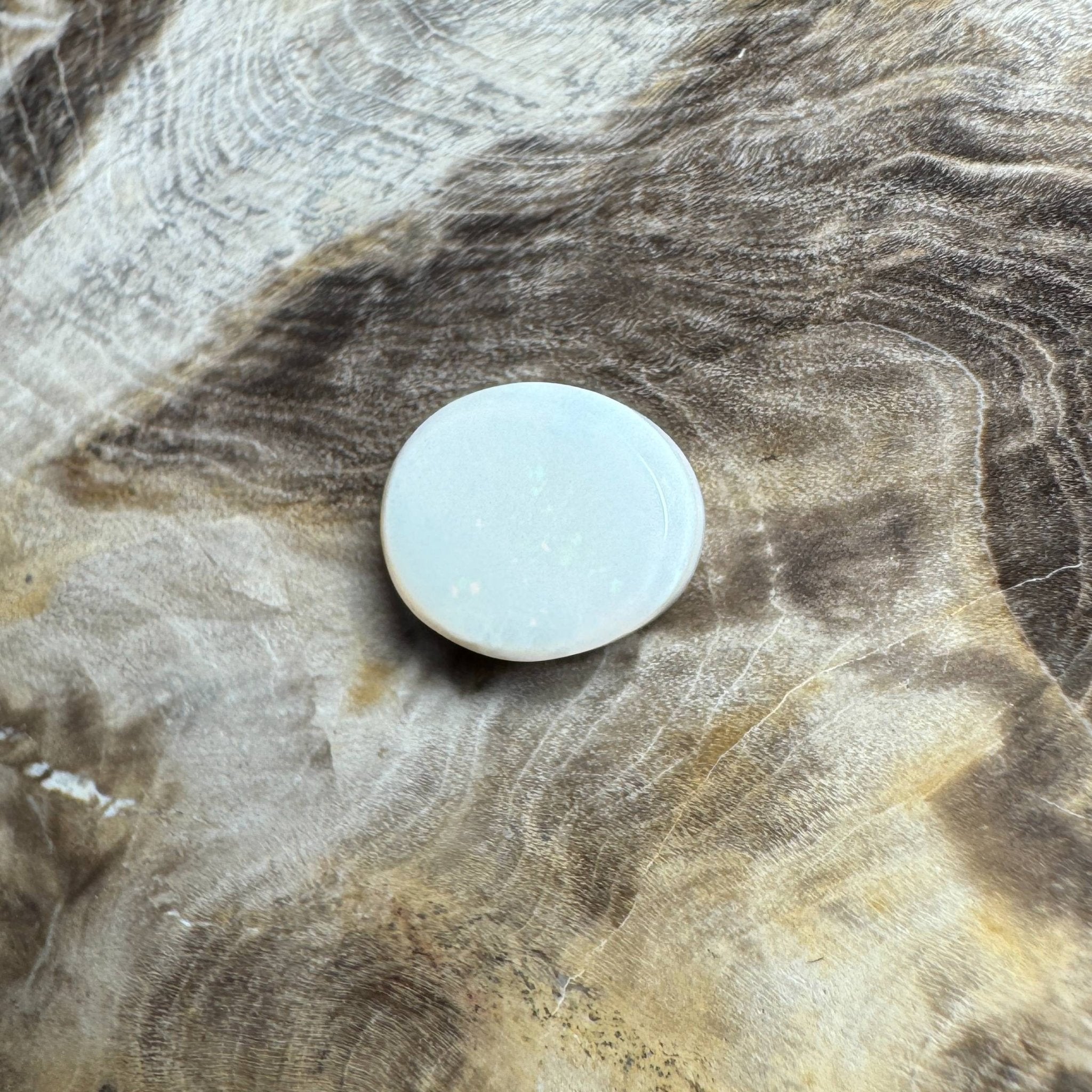 2.2ct Hand - cut Solid Coober Pedy Opal