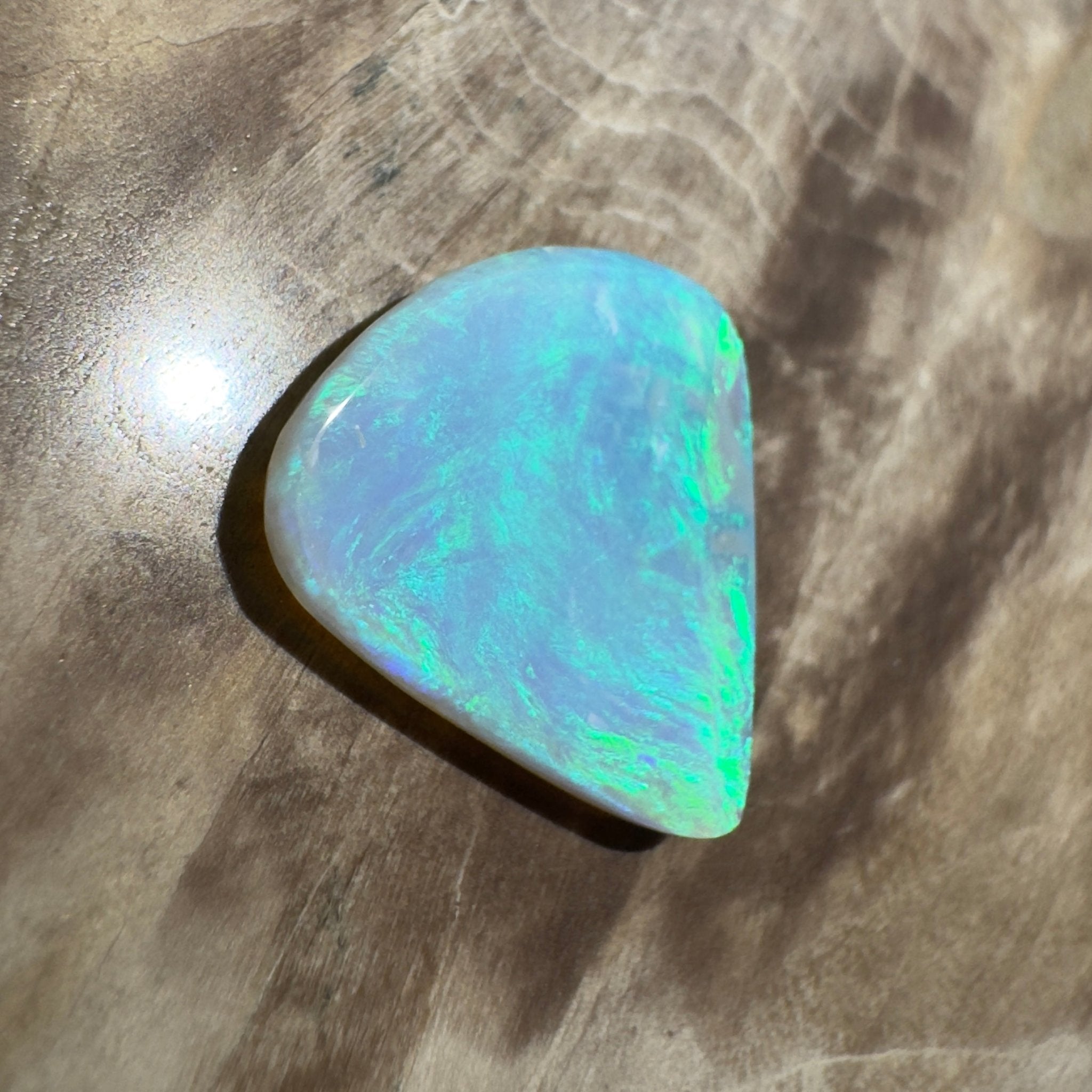 2.2ct Hand - Cut Solid Lightning Ridge Opal