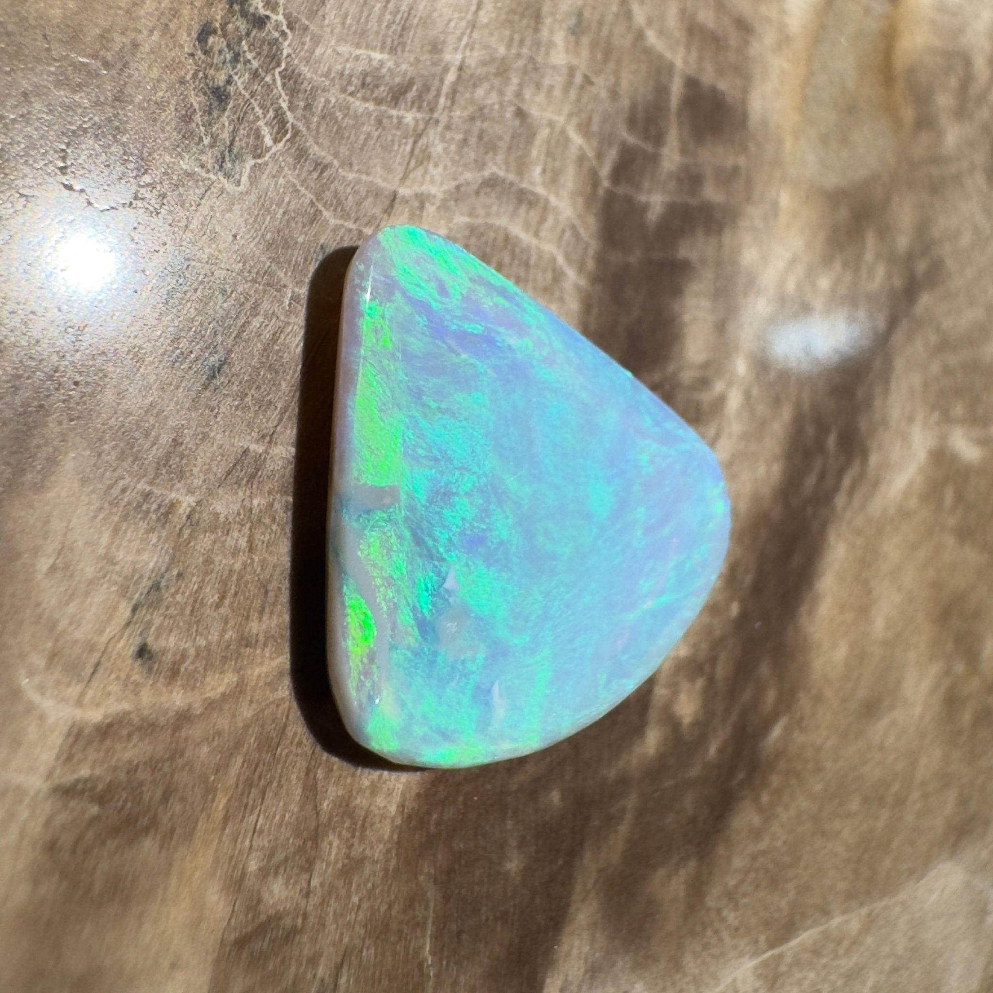 2.2ct Hand - Cut Solid Lightning Ridge Opal