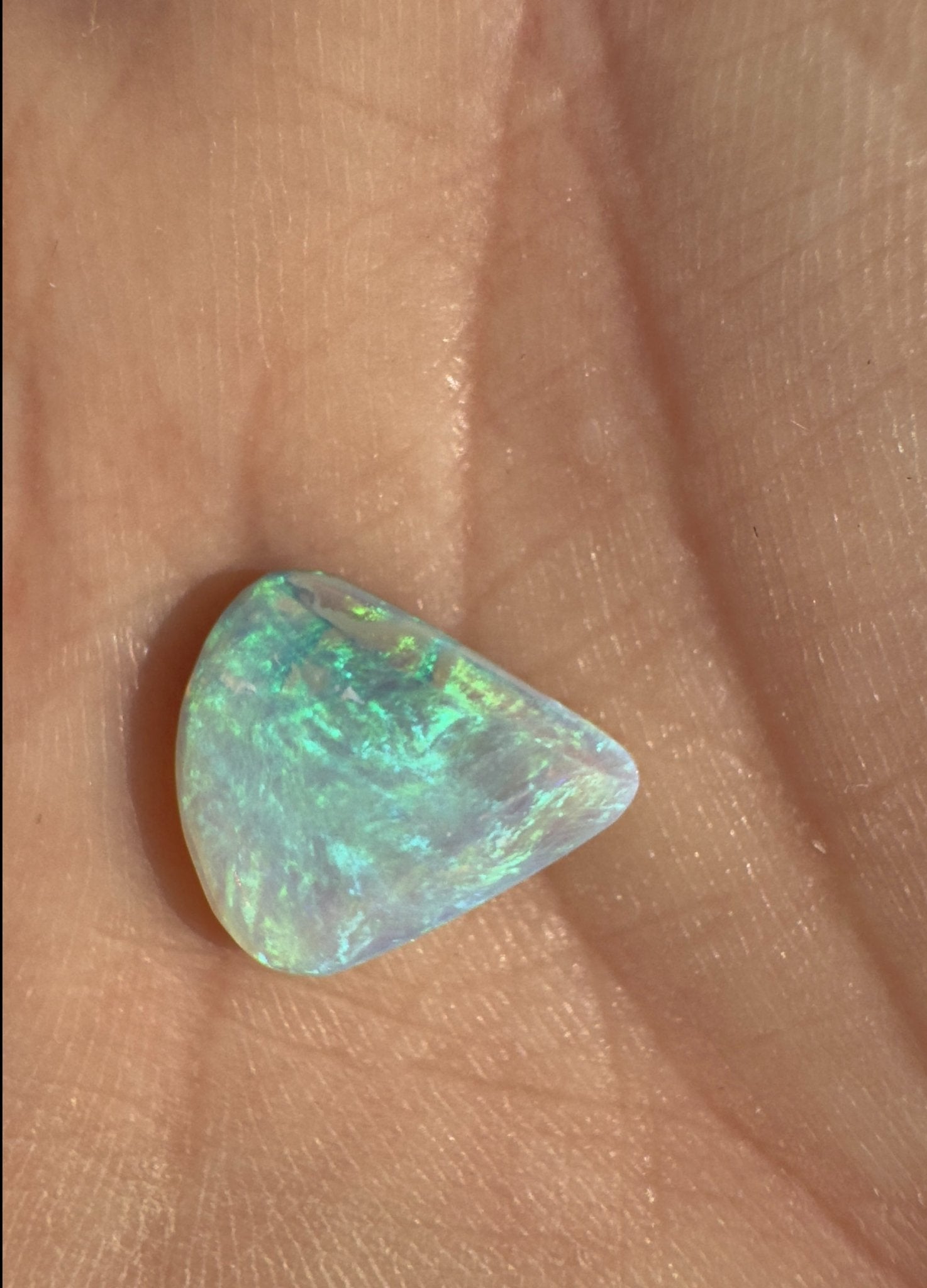 2.2ct Hand - Cut Solid Lightning Ridge Opal