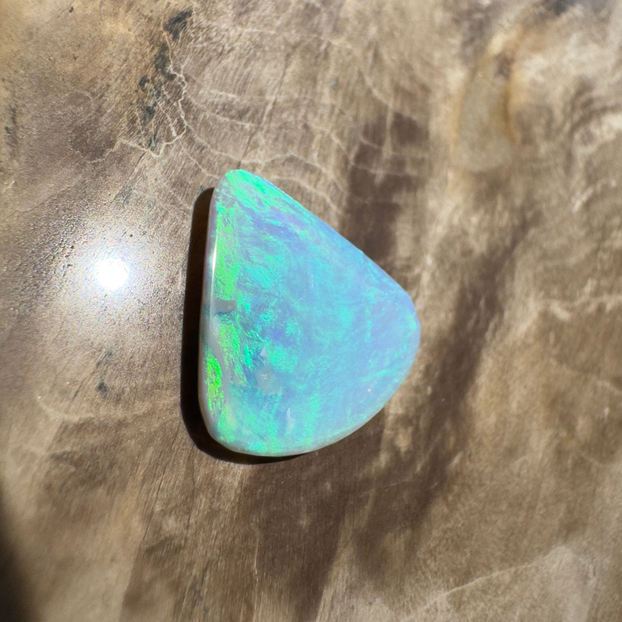 2.2ct Hand - Cut Solid Lightning Ridge Opal