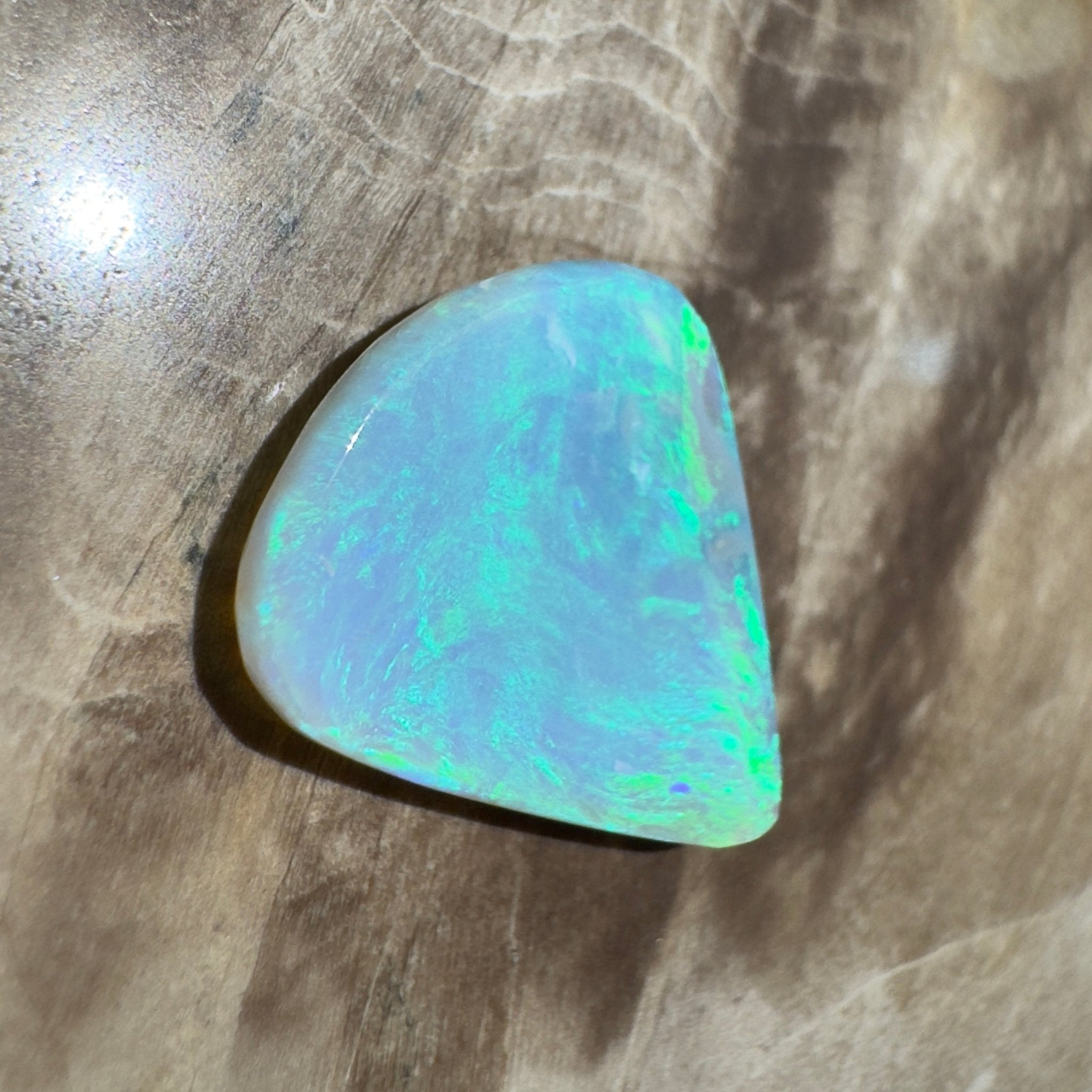 2.2ct Hand - Cut Solid Lightning Ridge Opal