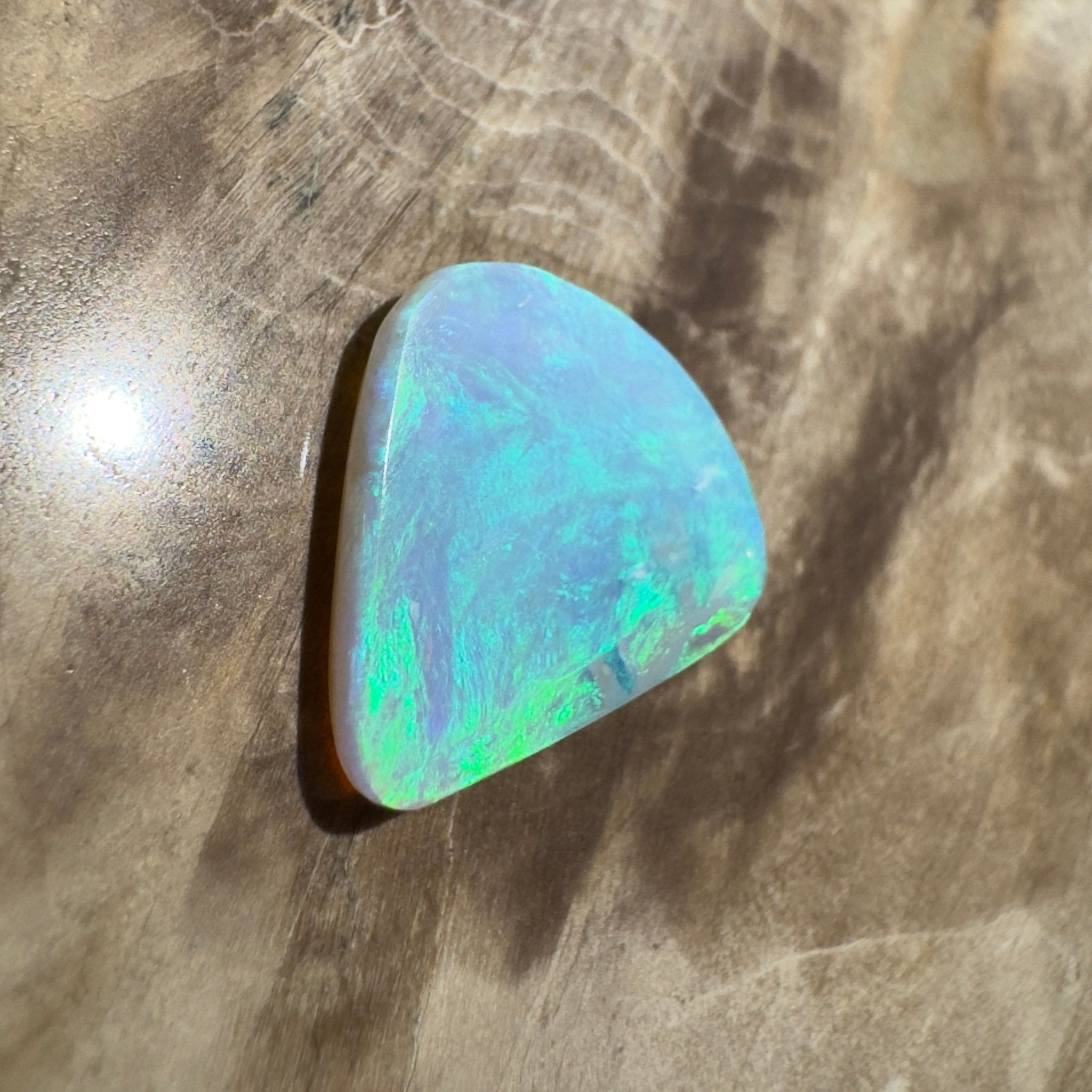 2.2ct Hand - Cut Solid Lightning Ridge Opal