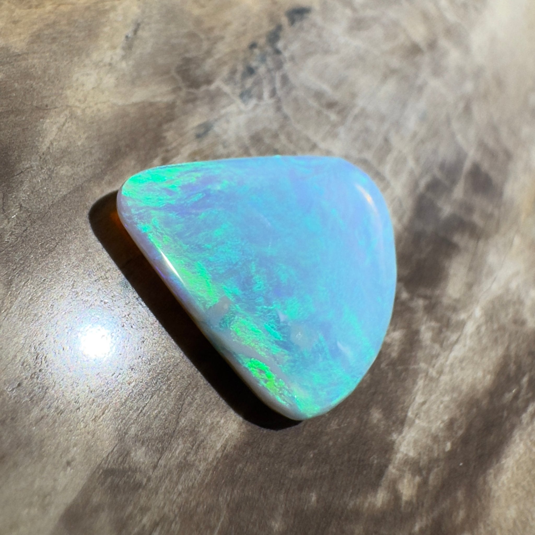 2.2ct Hand - Cut Solid Lightning Ridge Opal