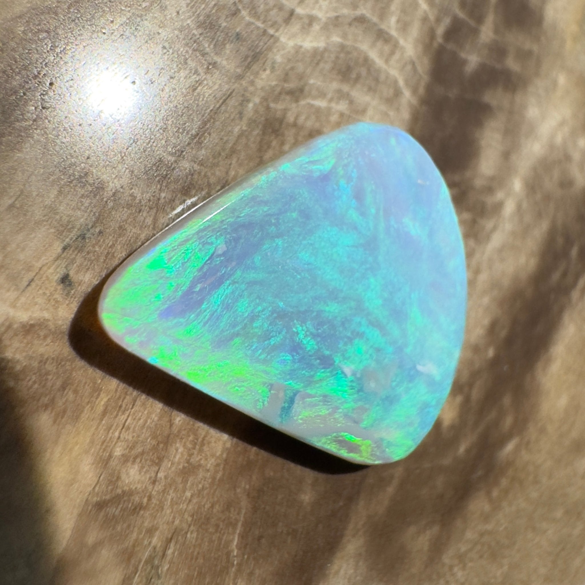 2.2ct Hand - Cut Solid Lightning Ridge Opal