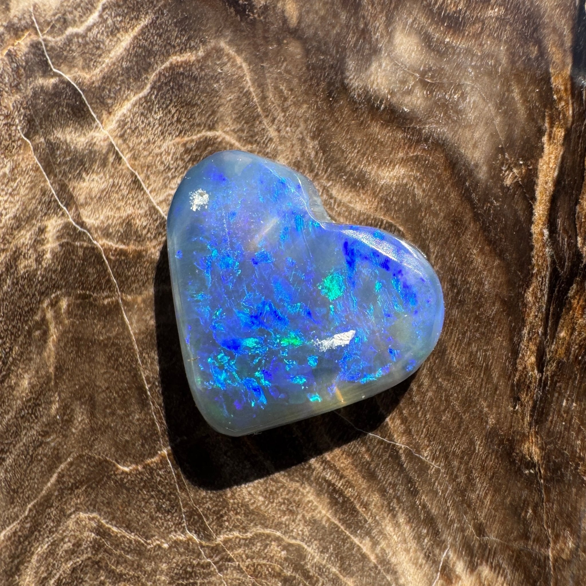 2.2ct Hand - cut Solid Lightning Ridge Semi Black Opal