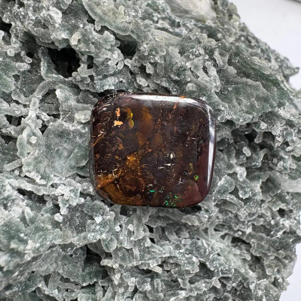 23.2ct Hand - cut Queensland Boulder Opal