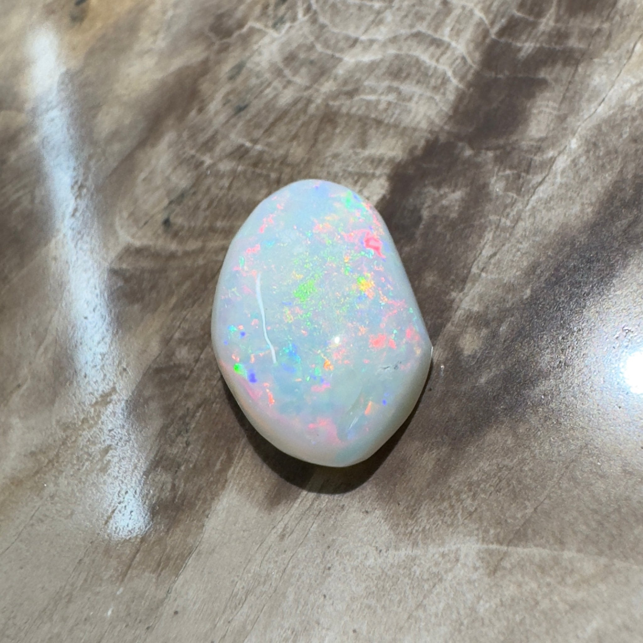 2.3ct Hand - Cut Solid Coober Pedy Opal