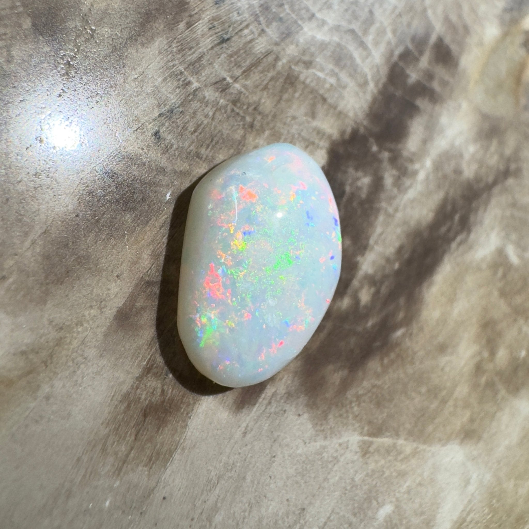 2.3ct Hand - Cut Solid Coober Pedy Opal