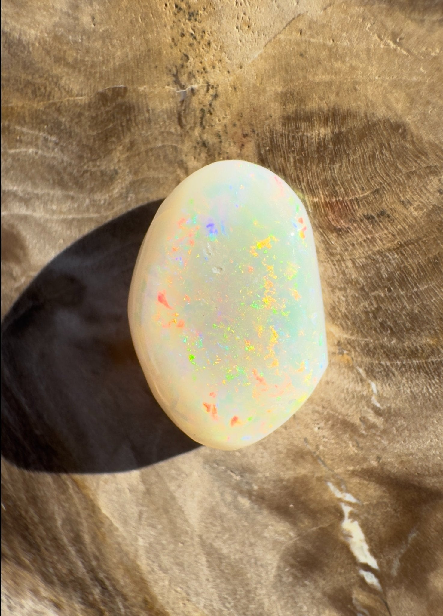 2.3ct Hand - Cut Solid Coober Pedy Opal